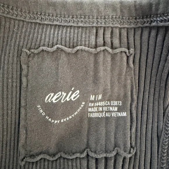 Aerie/ American Eagle Sleeveless Ribbed Tank Tops Sz Med- Lot of 4 - Picture 3 of 3